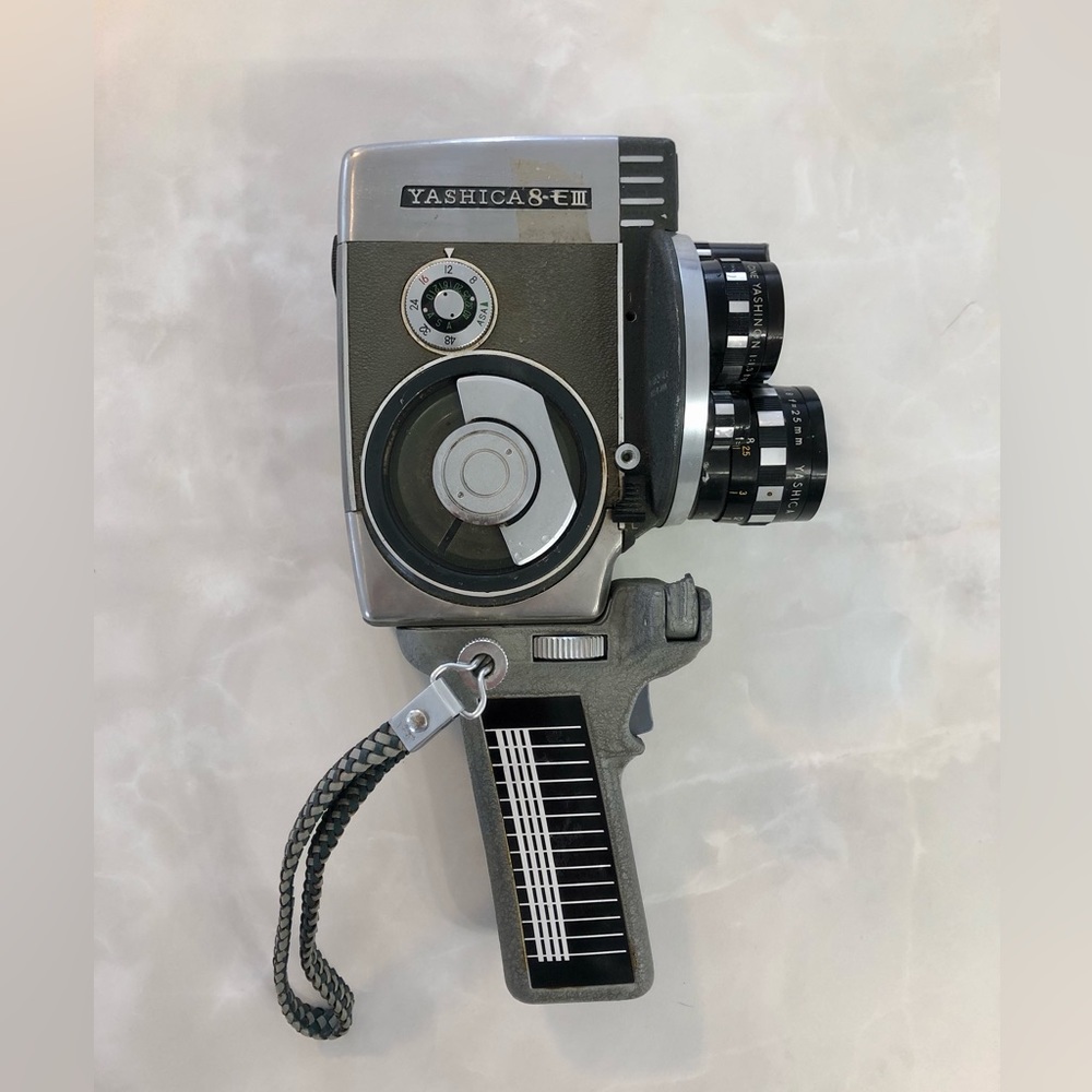Vintage Yashica 8-E III Film Movie Camera with Pistol Grip Handle - Not tested